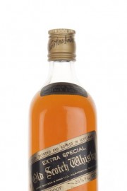 Johnnie Walker 12 Year Old Black Label - early 1970s Blended Whisky