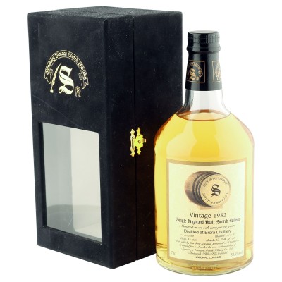 Brora 1982 20 Year Old, Signatory Vintage with Presentation Case